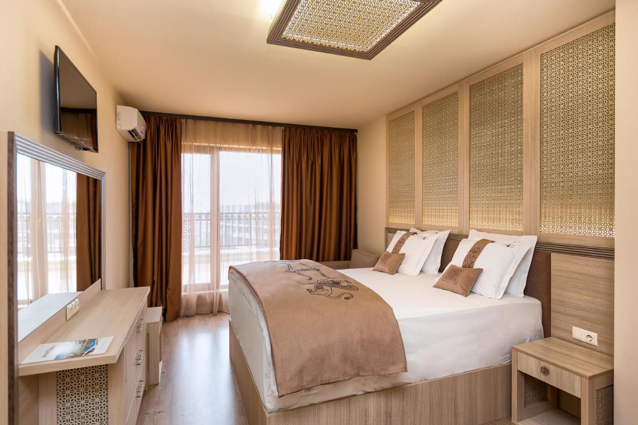 Argisht Partez Hotel All Inclusive And Beach Golden Sands Exterior photo